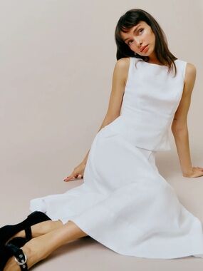 Reformation Moya Linen Tao Piece Set in White